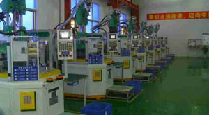 85T turntable injection molding machine
